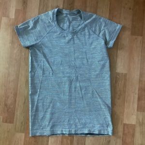 Lululemon Swiftly Tech Short Sleeve 2.0
